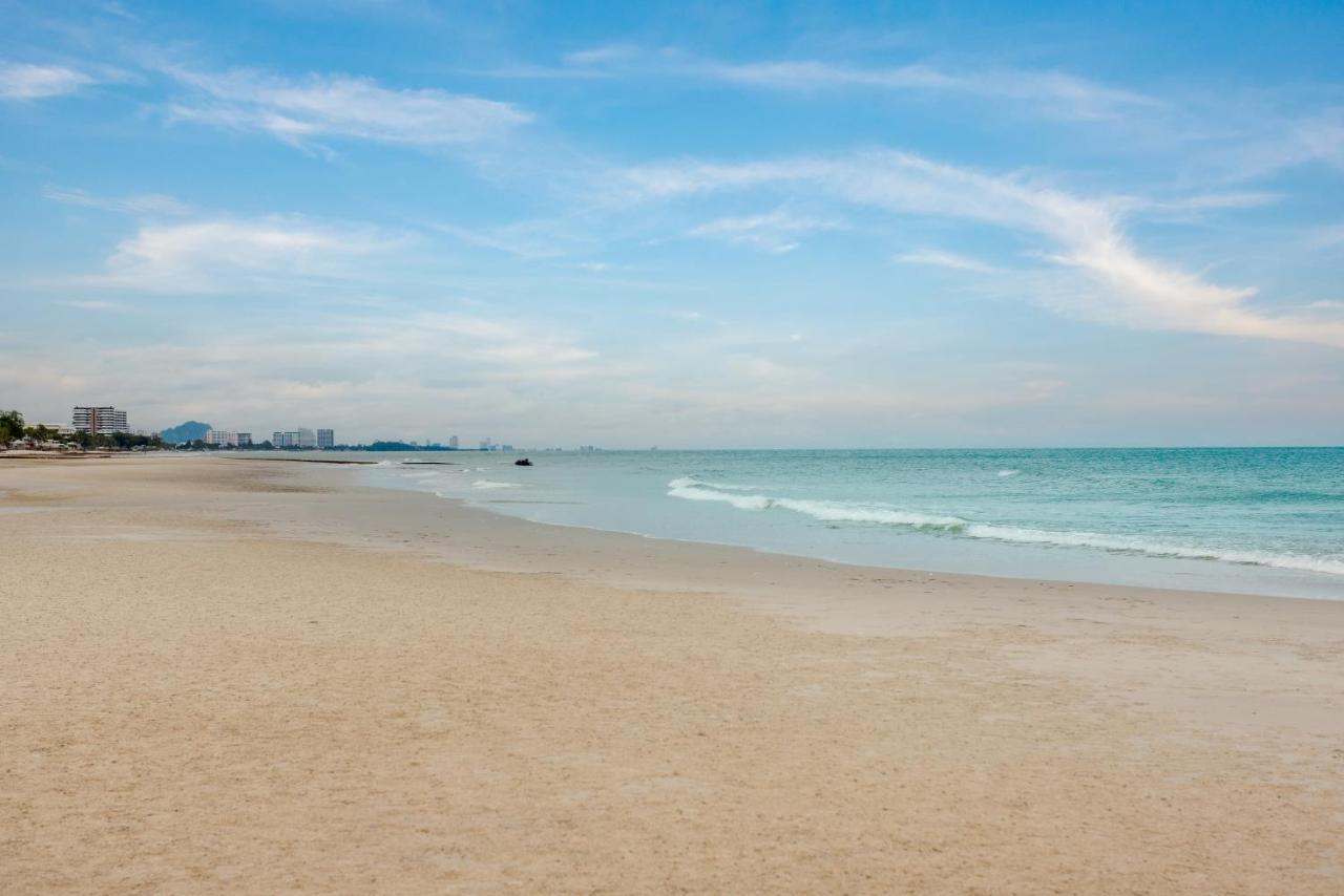 White Beach House Hua Hin 20 Second To The Beach Exterior foto